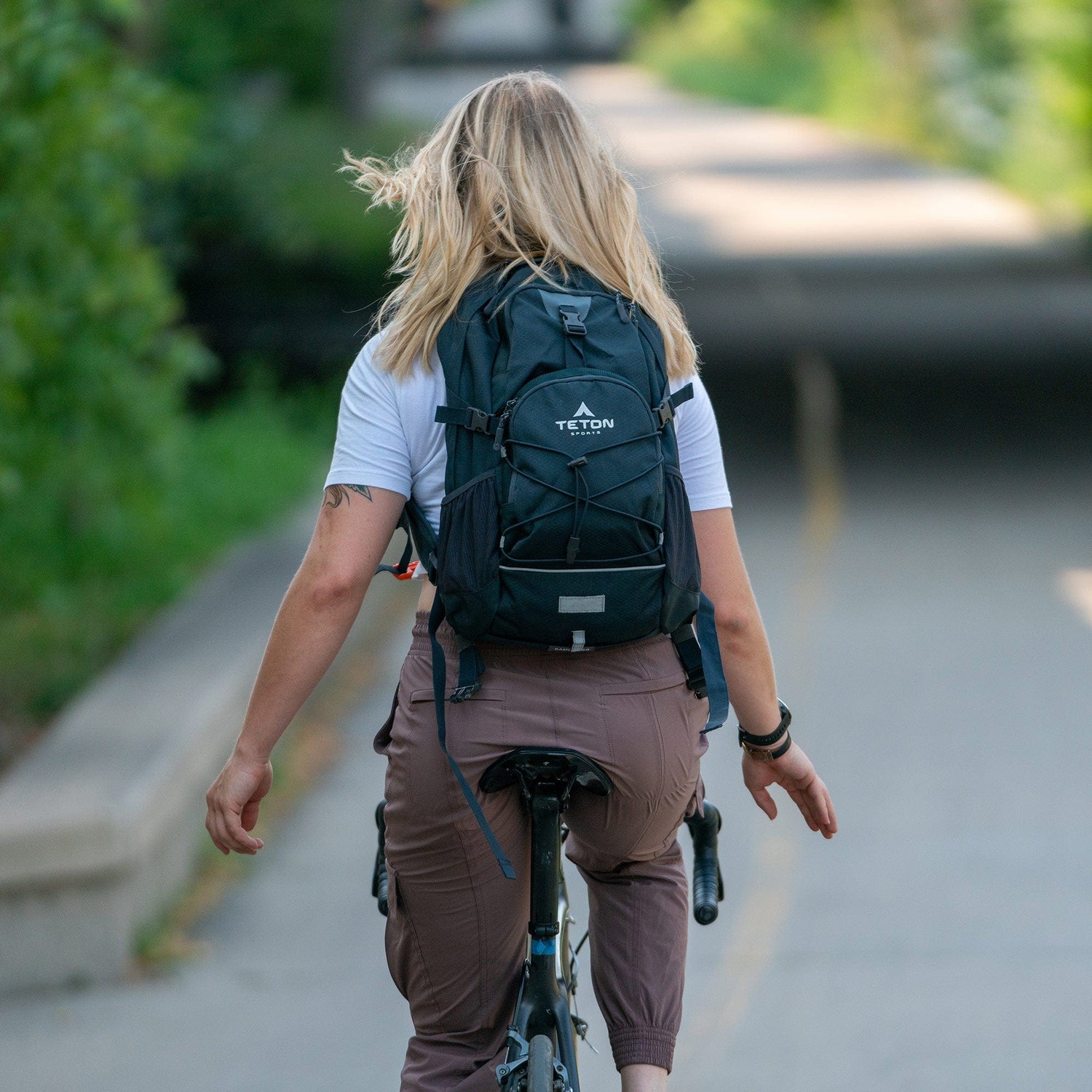 Oasis Hydration Pack